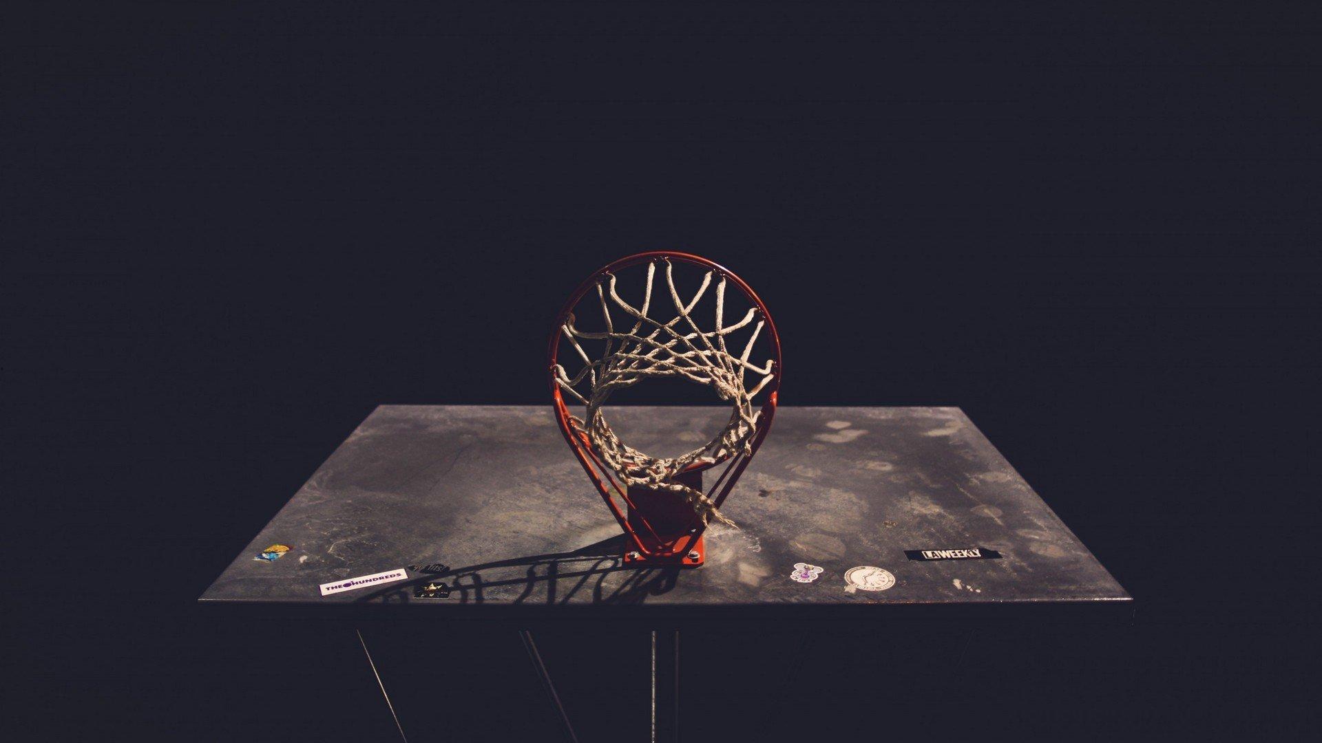 格里芬加盟篮网志在冲冠 球迷期待空接暴扣经典重现