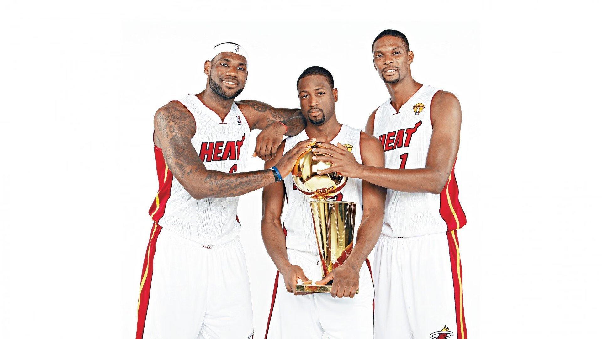 森林狼主场力克骑士，爱德华兹25分引领攻防浪潮